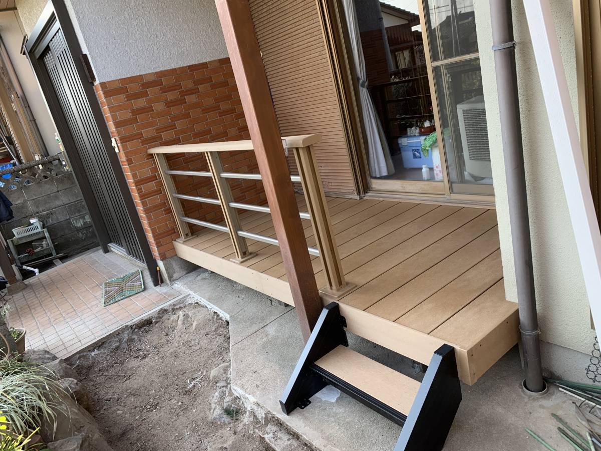 有明トーヨーのかっこいいウッドデッキ~ないかな~の施工後の写真2