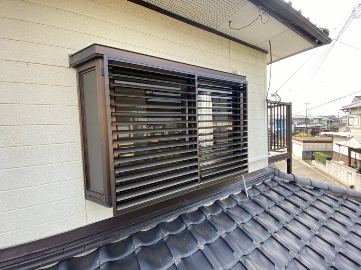 出窓の台風対策って 何かあるかな 施工事例 有明トーヨー Pattoリクシル マド本舗