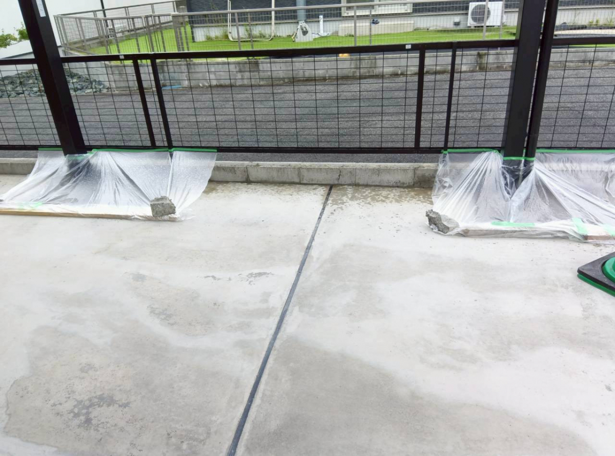 有明トーヨーのキャンピングカー専用のカーポート完成～の施工前の写真2